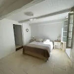 Fenetre Sur Cour 拉弗洛特