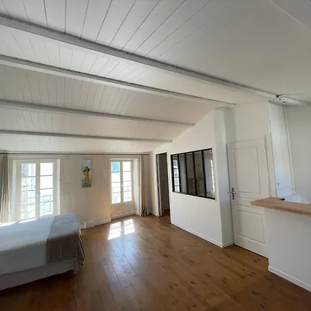 Lägenhet Fenetre Sur Cour *