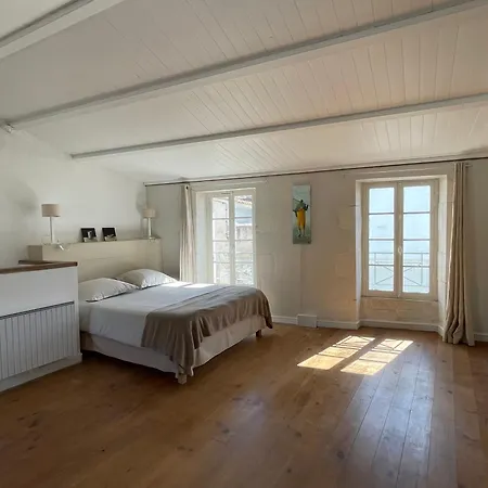 Fenetre Sur Cour Apartment La Flotte